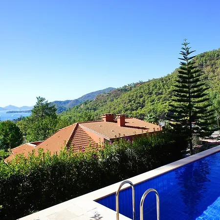 Villa Turmaline
